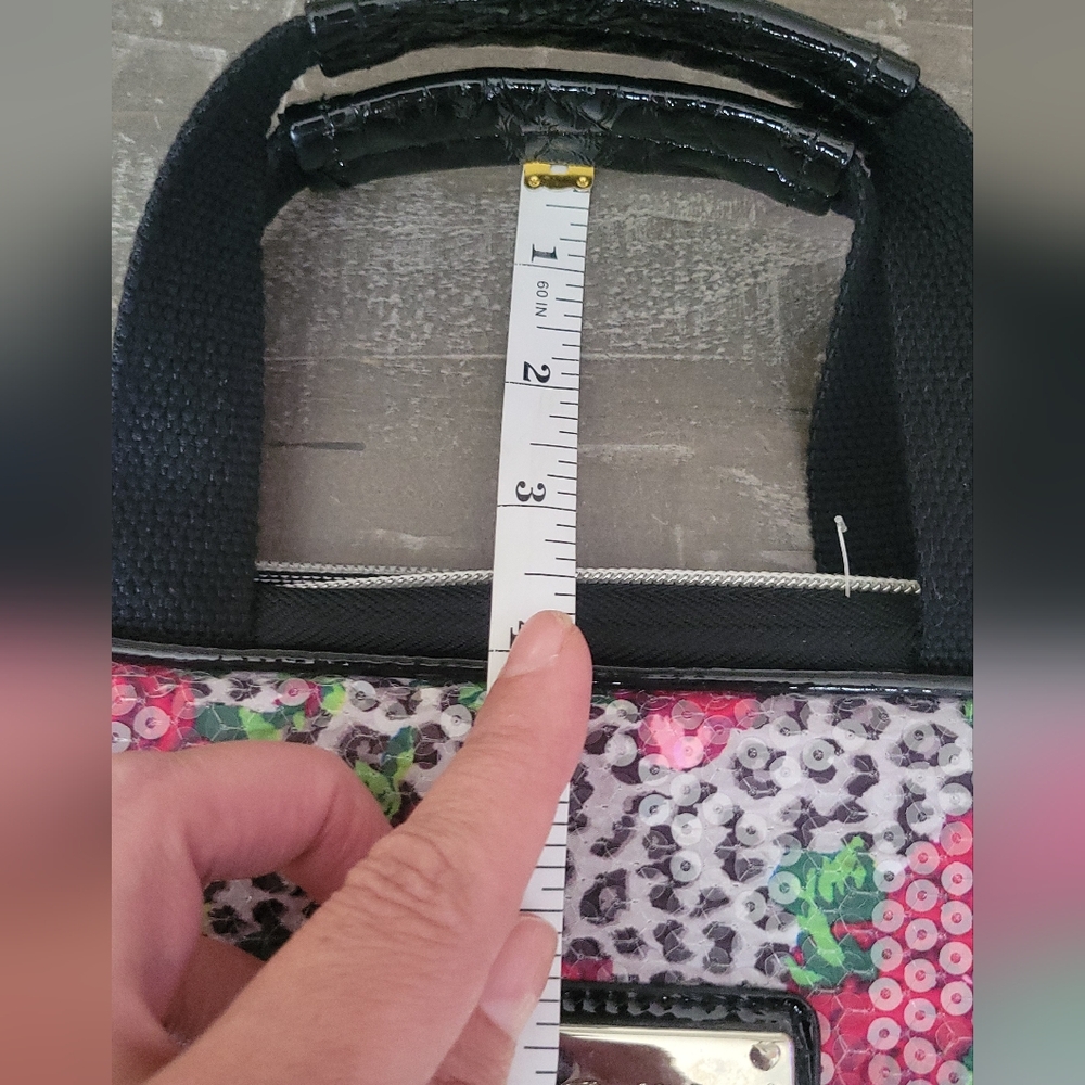 Betsey Johnson Roses & Cheetah Laptop Computer Case - Picture 14 of 16